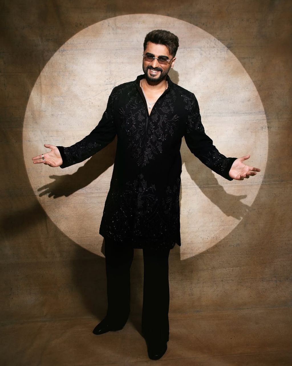 Black Motif Embroidered Kurta