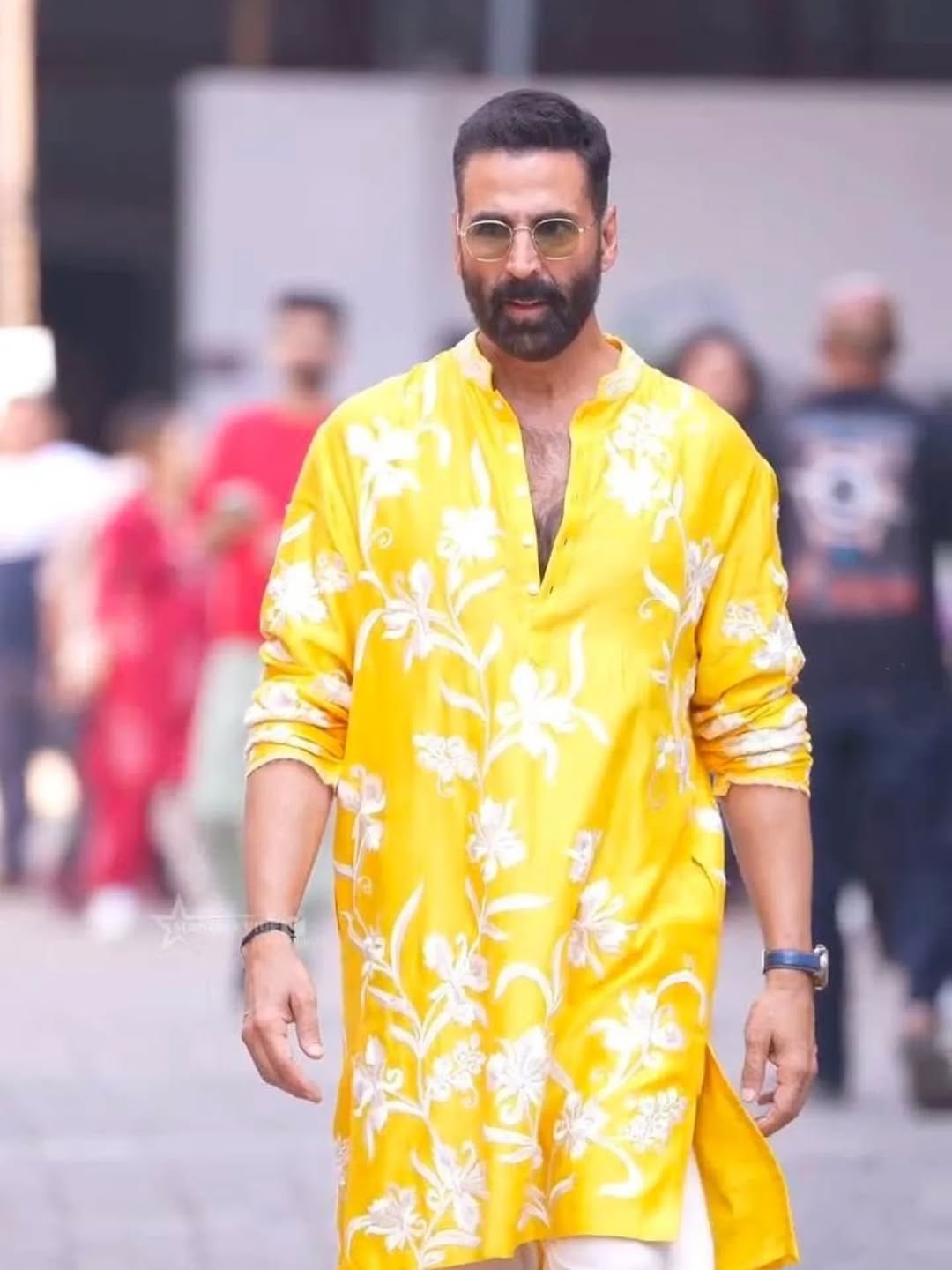 AKSHAY KUMAR KURTA WITH PAJAMA SET