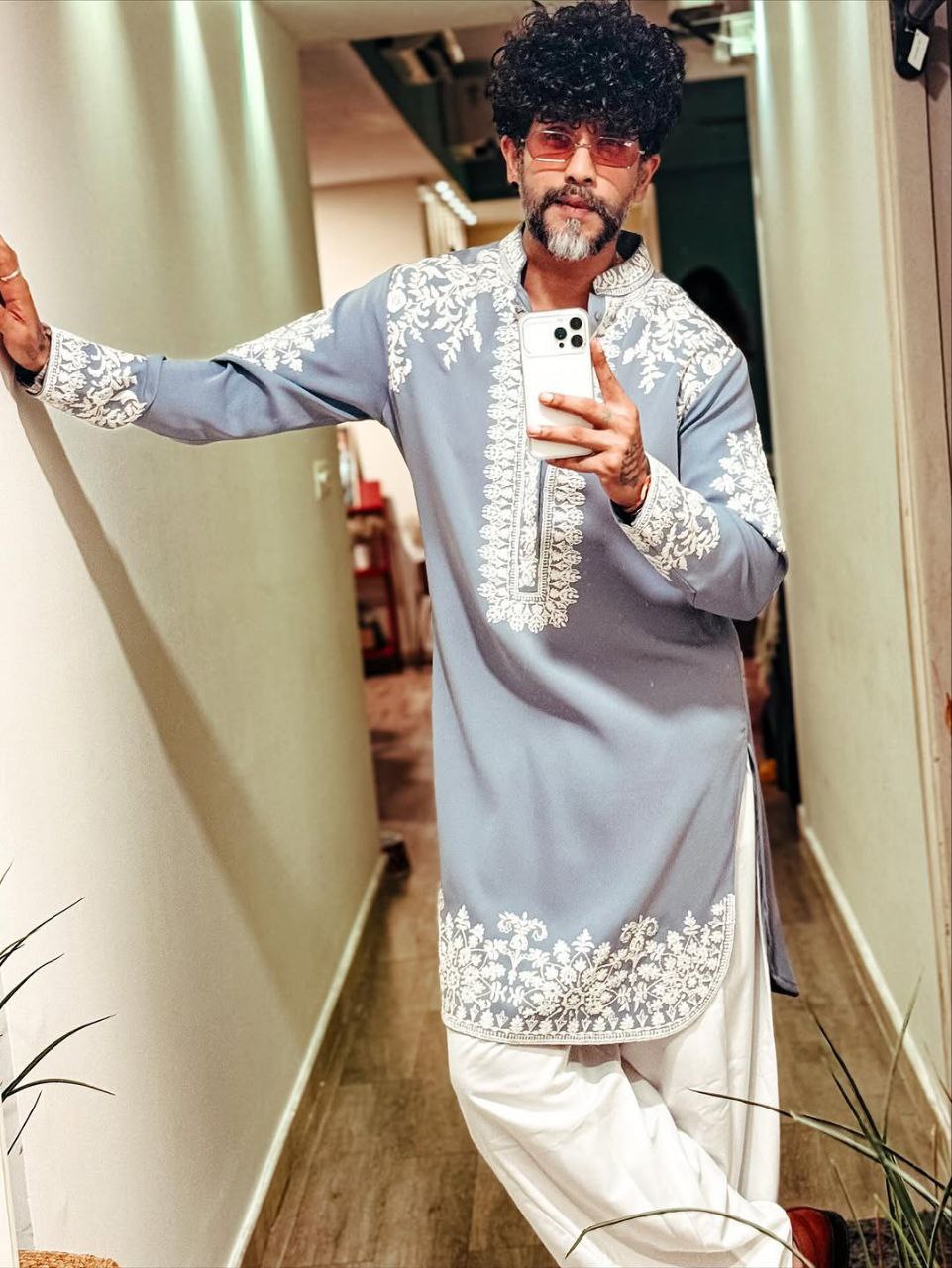 Ashwood Royale Kashmiri Embroidered Kurta